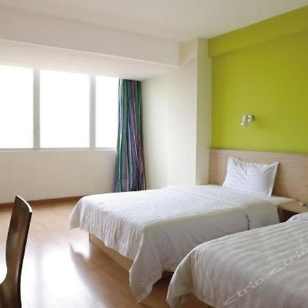 7Days Inn Guangzhou Kecun Branch Buitenkant foto